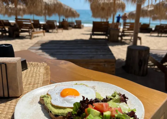 Апартаменты Goldensands *