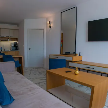 Goldensands